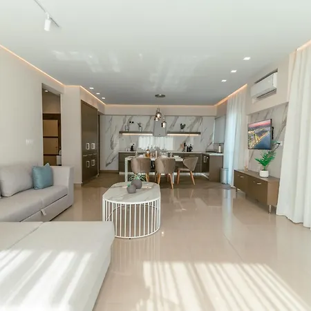 Designer 100sqm, Wood & Marble , 5min To Sea * Platánion