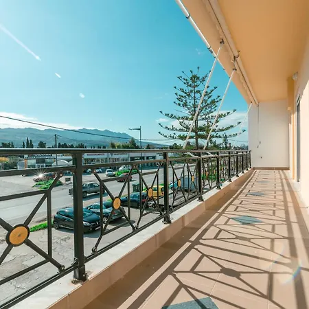 Appartamento Designer 100sqm, Wood & Marble , 5min To Sea