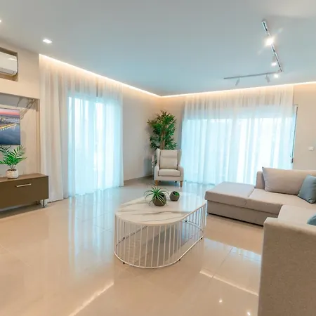 Designer 100sqm, Wood & Marble , 5min To Sea Appartamento *