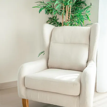 Designer 100sqm, Wood & Marble , 5min To Sea