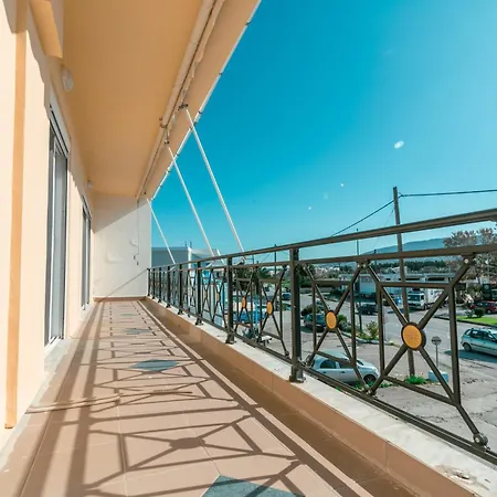 Designer 100sqm, Wood & Marble , 5min To Sea *