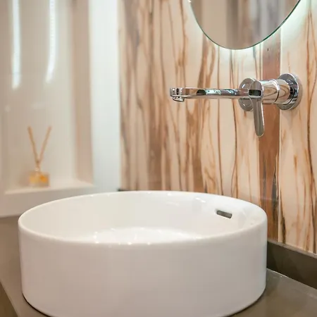 Designer 100sqm, Wood & Marble , 5min To Sea * Platanion